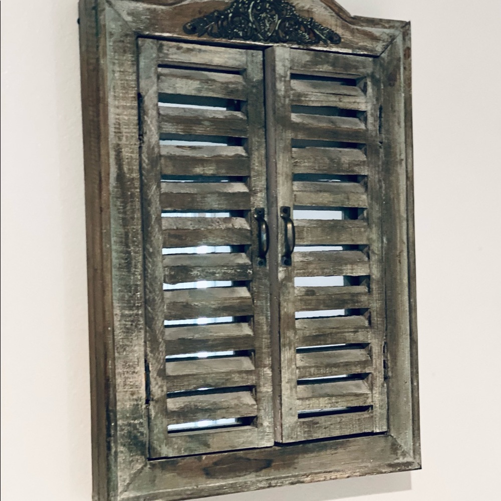 FARMHOUSE DECORATIVE MIRROR WALL DECOR